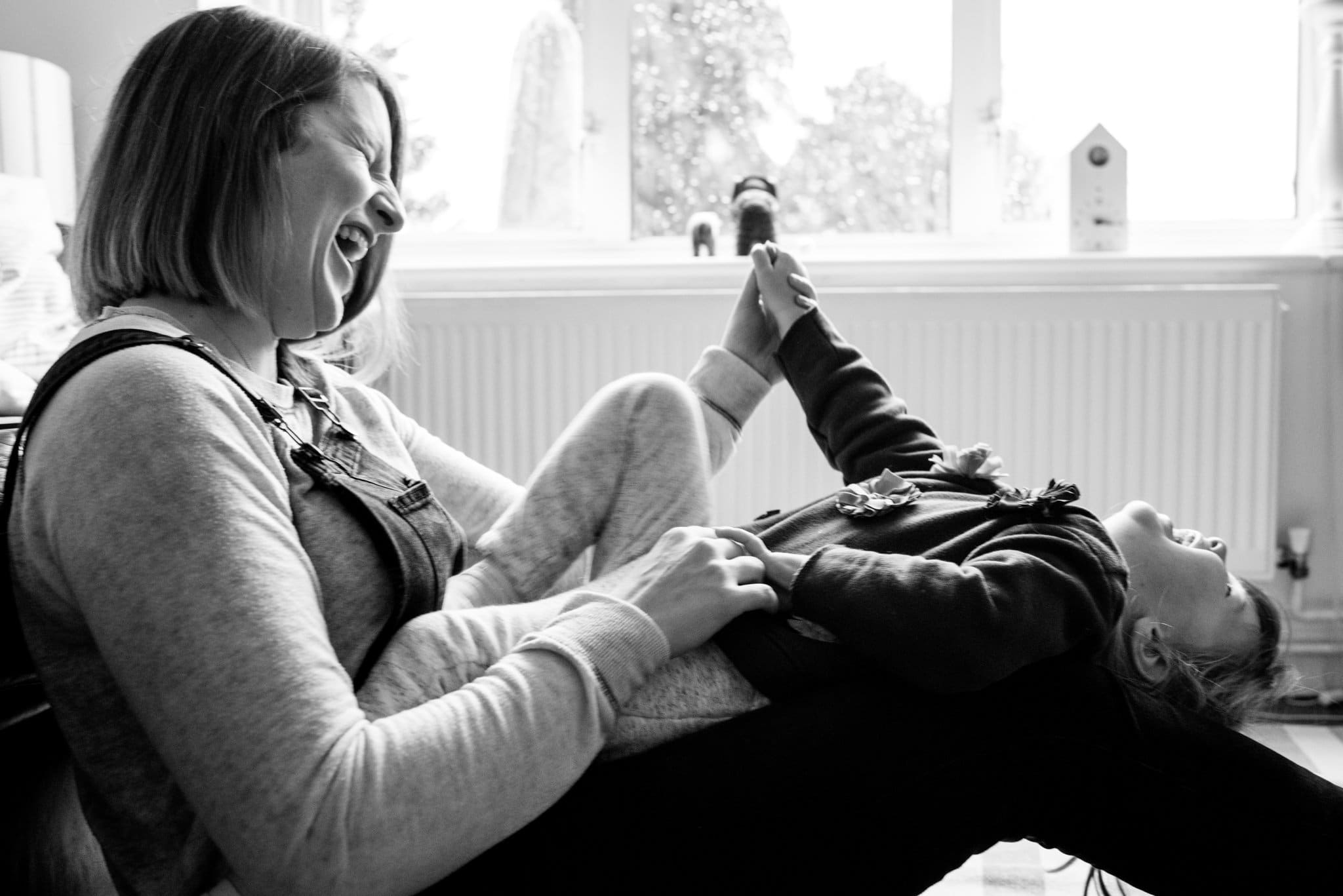 playing with mummy, st albans photoshoot, photos at home, rainy day, photos at home, rainy day