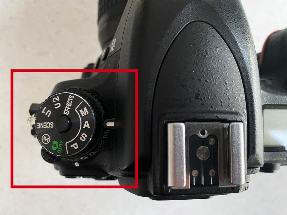 DSLR camera dials