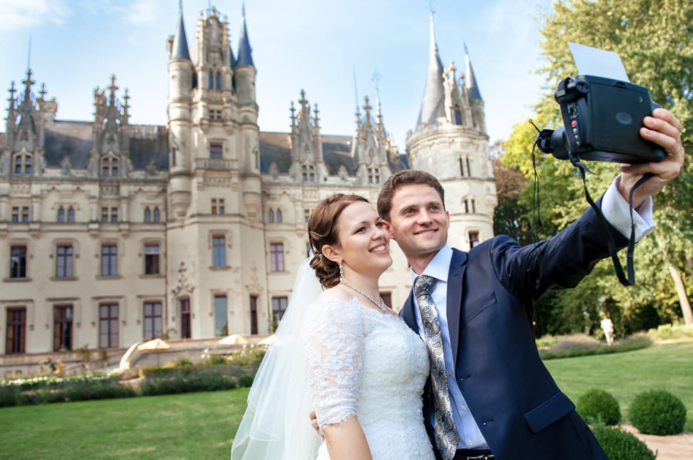 castle wedding selfie