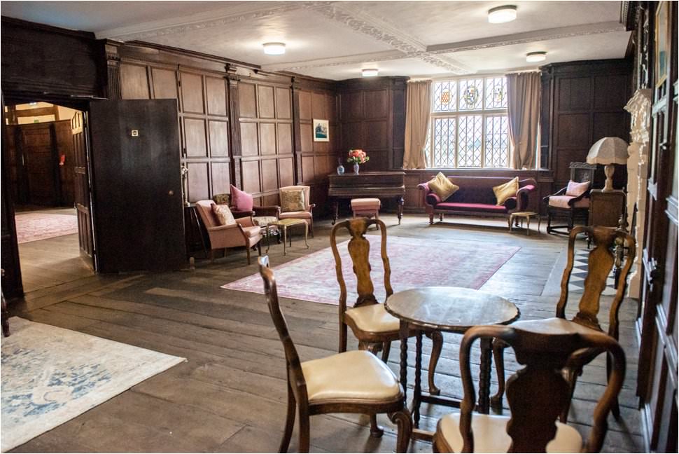 Rothamsted-Manor-lounge-Tori-Deslauriers