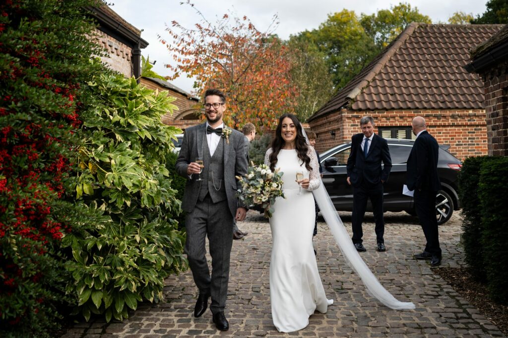 Bride and groom arrive at Coltsfoot wedding venue Hertfordshire